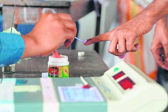 Voting rights of poll staff to be ensured