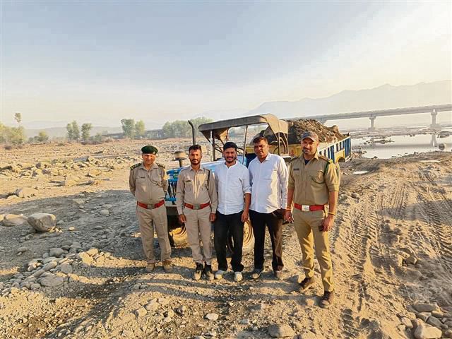 Forest Dept cracks down on illegal mining in Paonta Sahib