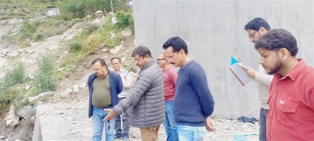 Expedite work on Chamba projects, contractors told
