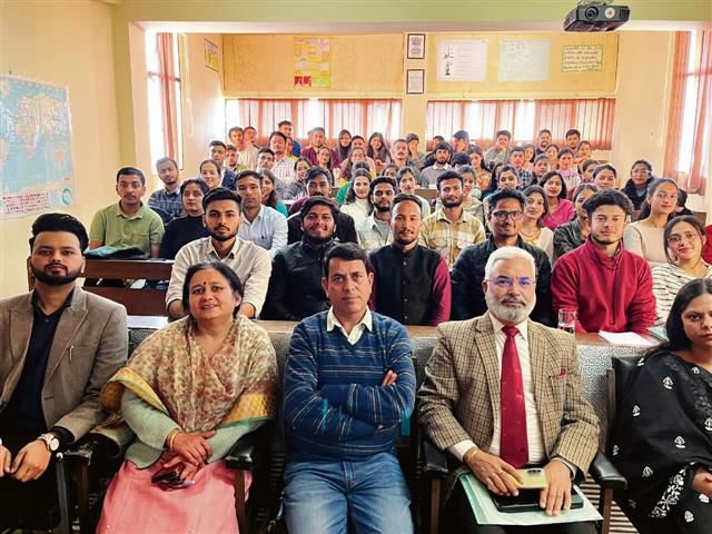 International peace seminar held at Himachal Pradesh University
