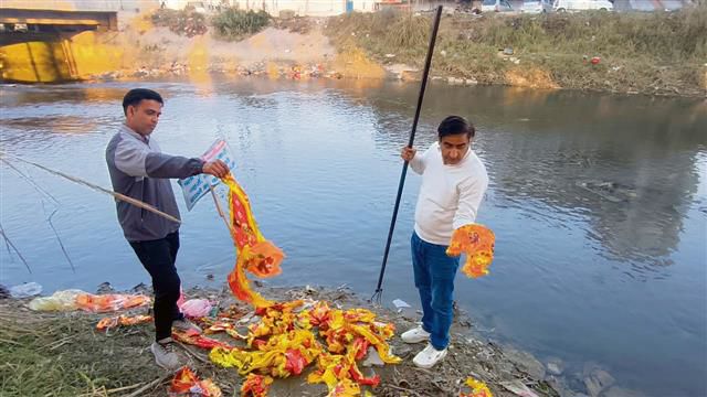 Navratri offerings: Stop devotees from polluting canals, 3 Haryana DCs urged to act