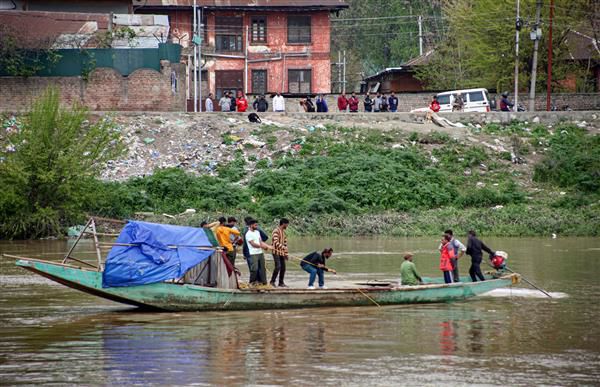 Jhelum boat capsize: J-K government provides ex-gratia relief of Rs 5 lakh each to victims' families
