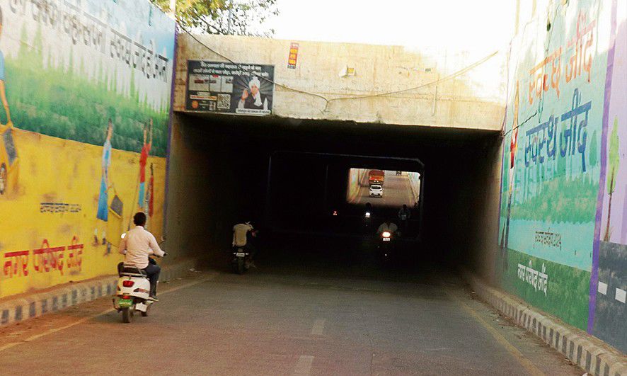 Unlit railway underbridge harries motorists at Jind mini-bypass