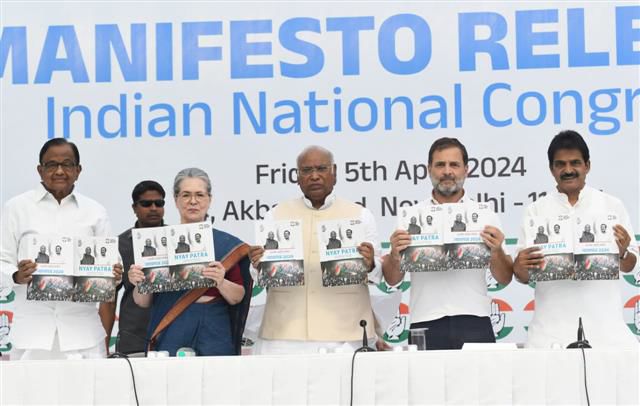 Congress releases manifesto for 2024 Lok Sabha election; promises to give legal guarantee to MSP, restore J-K's statehood, scrap Agnipath scheme