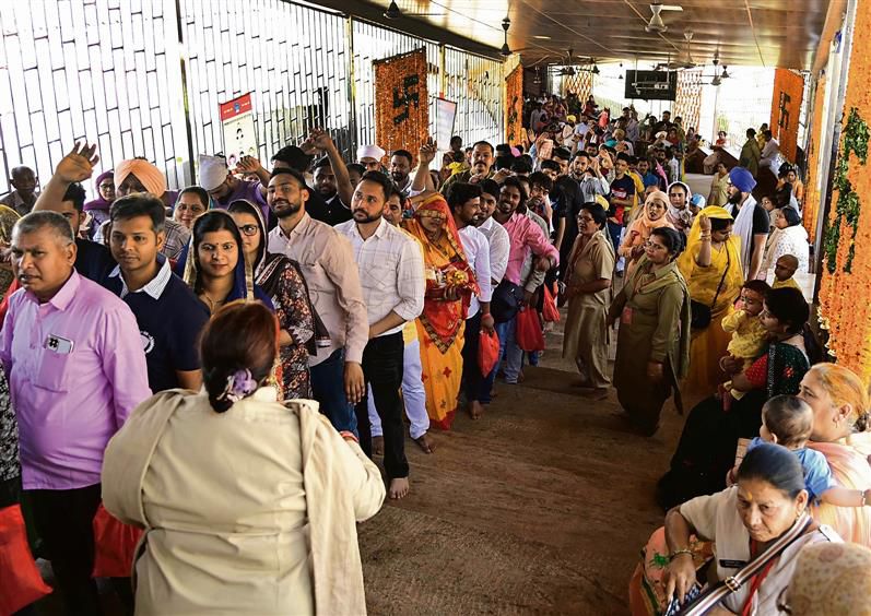 Day 1 of Navratri: Devotees donate over Rs 21 lakh, 247 gm silver at 3 temples in Panchkula