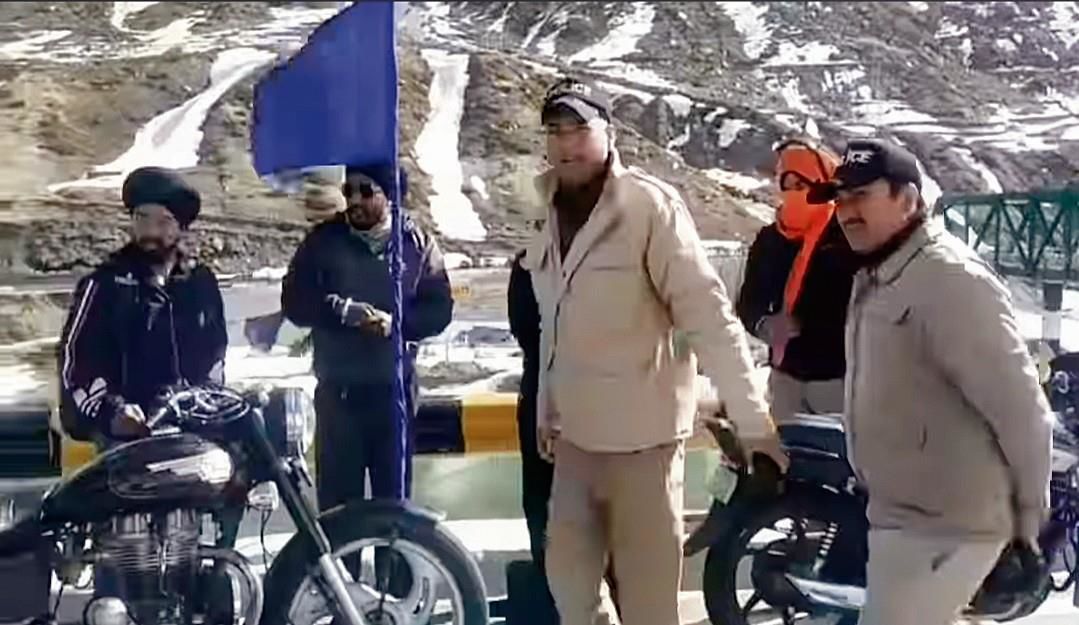 Follow rules or face action, Lahaul and Spiti police tell bikers