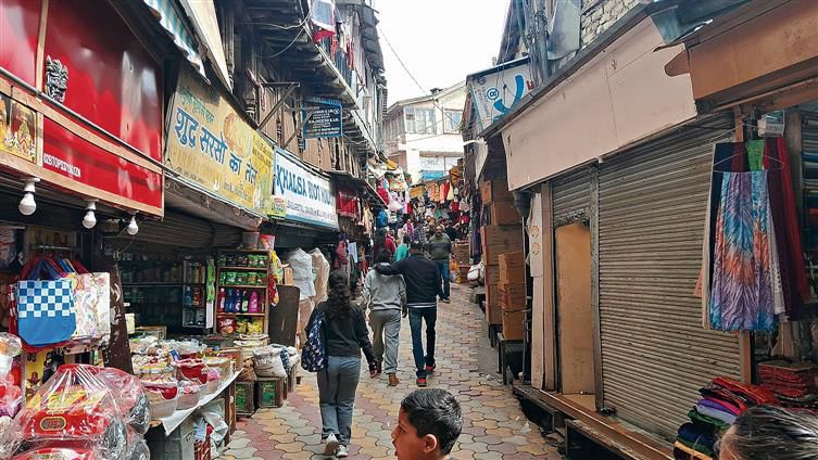 Shimla Ward Watch - Ram Bazar: No parking, no customers; shopkeepers count losses