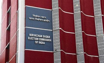 Act tough on illegal flow of liquor, cash: Election Commission team to Punjab officials