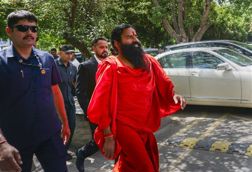 Patanjali advertisement case: Supreme Court pulls up Uttarakhand State Licensing Authority for inaction