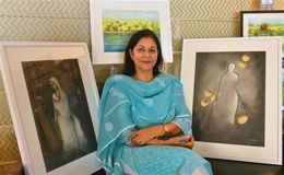 Artist Kajal Nalwa picks her subjects carefully to radiate hope and energy. Here’s a glimpse into her solo exhibition, Seeing Consciously…