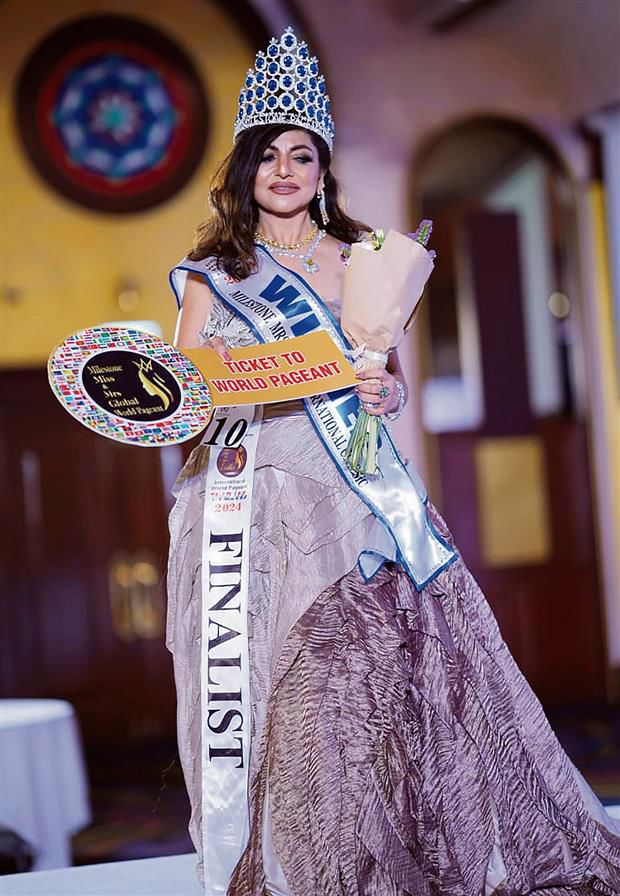 2 Amritsar women step out of their mould to win titles at beauty pageants