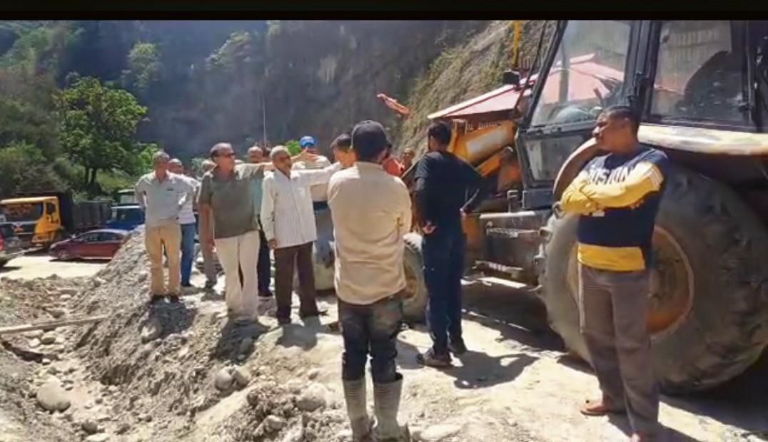 Jaisinghpur: Tikkar protests against stone crusher