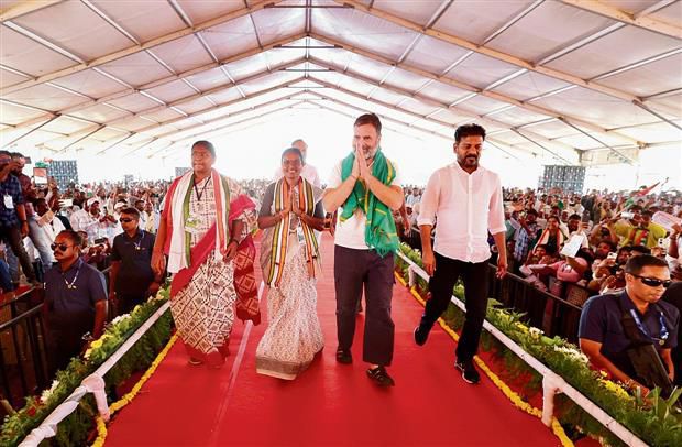 Modi trying to end quota: Rahul