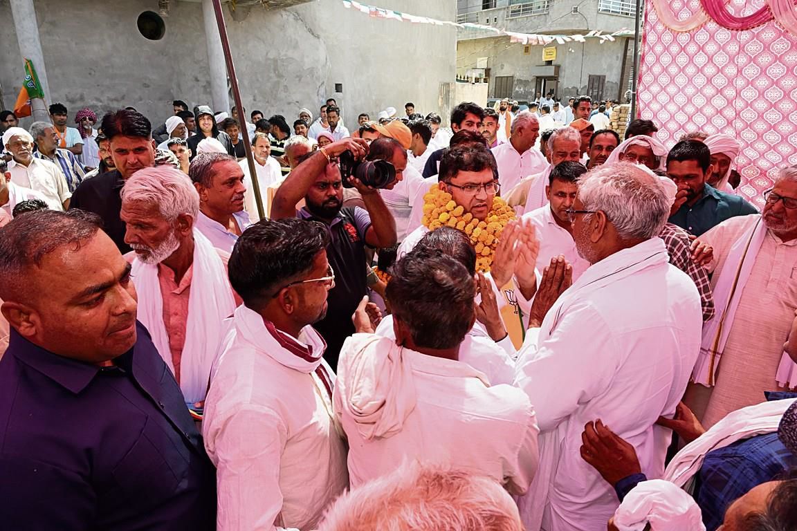 Vote in BJP to build country’s future, Ashok Tanwar urges people