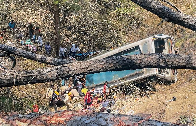 22 killed, 64 hurt in Akhnoor bus mishap