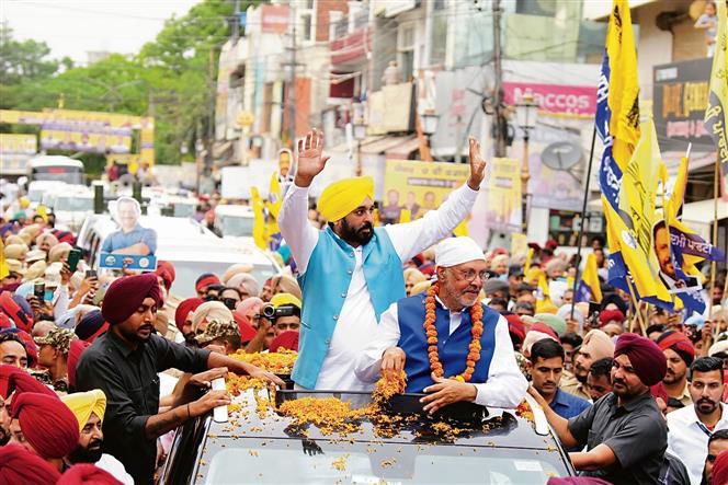 ‘AAP believes in welfare, not division’, Punjab CM Bhagwant Mann takes on PM Modi at Patiala roadshow