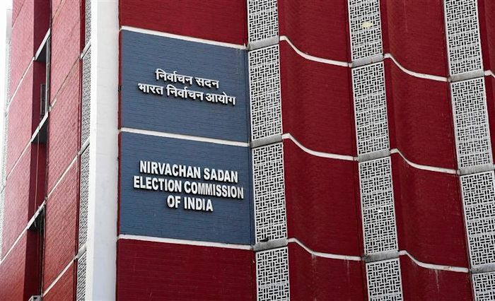 EC warns AAP, Akali Dal over poll code violations