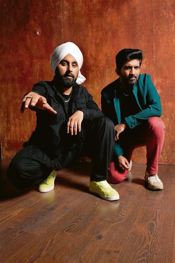 IP Singh and Rajarshi Sanyal, famous as the band Faridkot, have touched the hearts of millions with their fresh beats and catchy rhythms