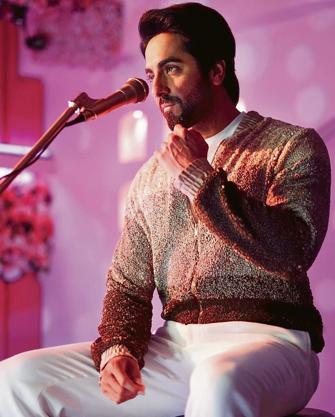 •	Meet actors, including Ayushmann Khurrana and Alia Bhatt, who are endowed with musical talents on and off screen