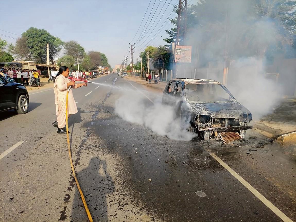 Teacher escapes unhurt after her car catches fire in Sriganganagar