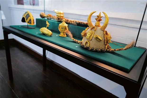 Looted British-era gold artefacts on display in Ghana