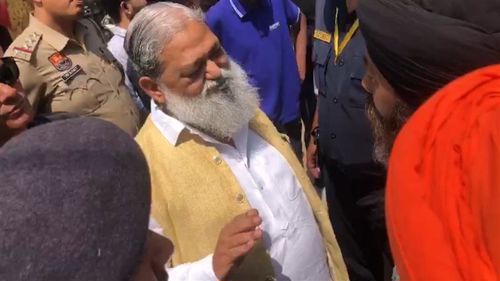 Farmers confront former Haryana Home Minister, Anil Vij says ‘not running from my responsibilities’