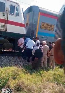 Major tragedy averted as coaches of Archana Express detach from engine