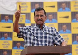 Supreme Court gives time to Delhi CM Arvind Kejriwal to settle dispute with complainant in defamation case