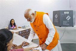 Lok Sabha Election 2024 Phase 3 LIVE: Polling under way in 93 constituencies; PM Modi casts vote in Ahmedabad