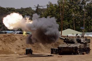 Intense fighting rages in north, south Gaza; 57 dead in 24 hours