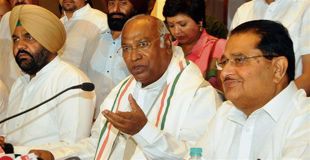 Kharge promises loan waiver, GST abolition in agri sector