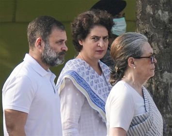 Amethi not to have contender from Gandhi family for first time in 25 years