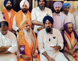 Boost to SAD as Majithia’s arch-rival Lalli joins party
