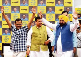 Modi seeking votes for Shah, will quit at 75: Kejri hits campaign trail