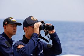 Philippines deploys ships at disputed area in South China Sea