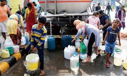 Double Delhi whammy: Heat is on & taps go dry
