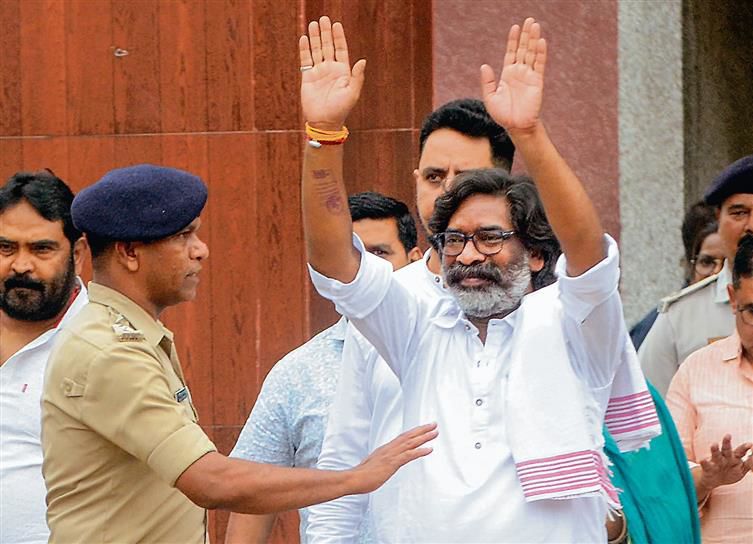 Granted bail, ex-Jharkhand CM Hemant Soren freed after five months