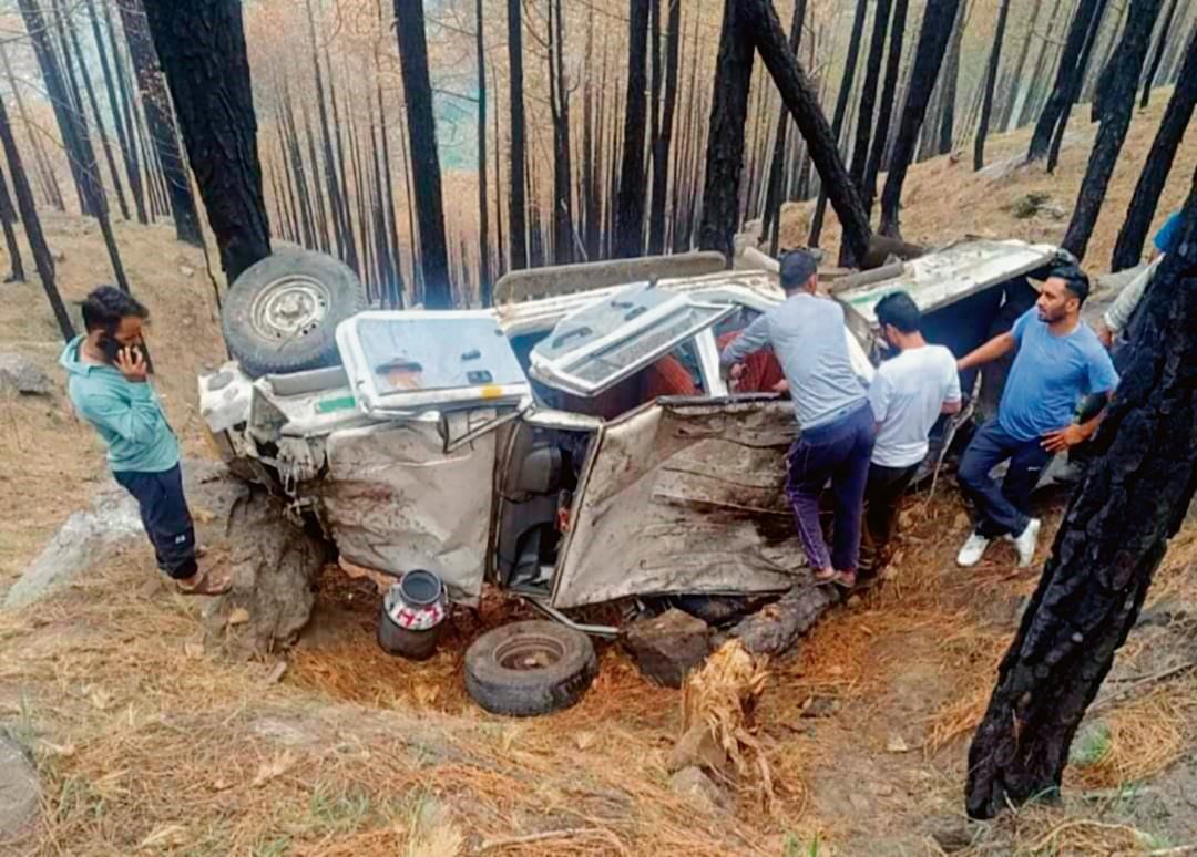 Kullu: Driver dies as vehicle rolls down gorge
