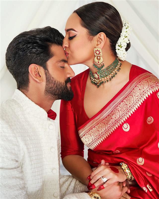 Sonakshi, Zaheer share pictures from wedding reception: “We have so much love protecting us…”