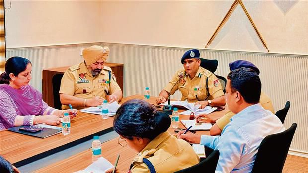 Act tough against gangsters, drug smugglers: CP to officials