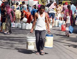 Stop wastage of water in Capital, SC tells Delhi govt